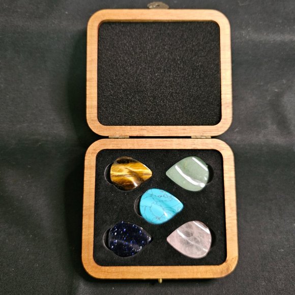 Lot of Five Stone Guitar Picks in a Fitted Wooden Box NIB - Picture 1 of 3